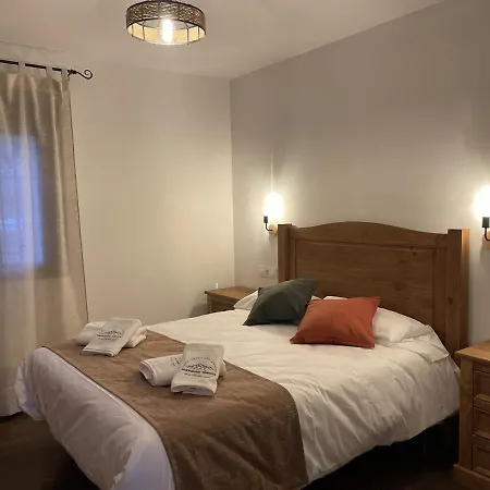 Rurales Doña Jimena Del Ambroz 4 Estrellas Complejo único En El Centro Del Pueblo Apartamento *