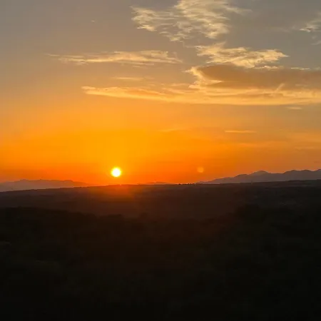 Dona Jimena Del Ambroz 4 Estrellas Complejo Unico En El Centro Del Pueblo * Хервас