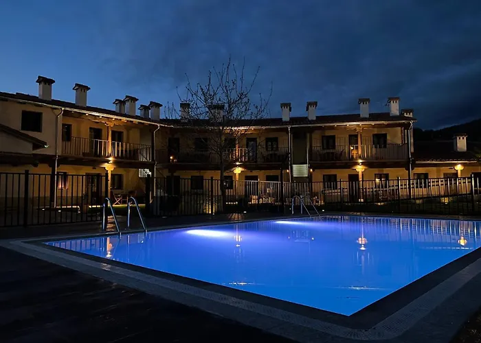 Dona Jimena Del Ambroz 4 Estrellas Complejo Unico En El Centro Del Pueblo * Hervás