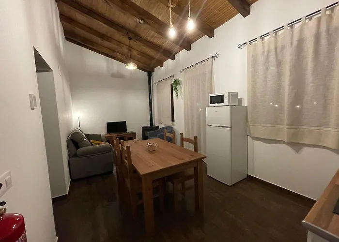 Dona Jimena Del Ambroz 4 Estrellas Complejo Unico En El Centro Del Pueblo *