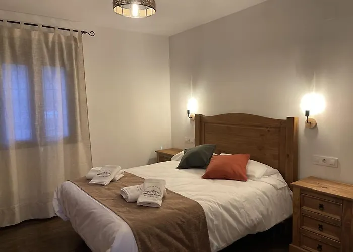 Dona Jimena Del Ambroz 4 Estrellas Complejo Unico En El Centro Del Pueblo Appartement *