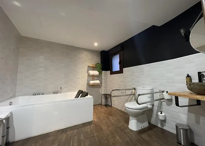 Dona Jimena Del Ambroz 4 Estrellas Complejo Unico En El Centro Del Pueblo *