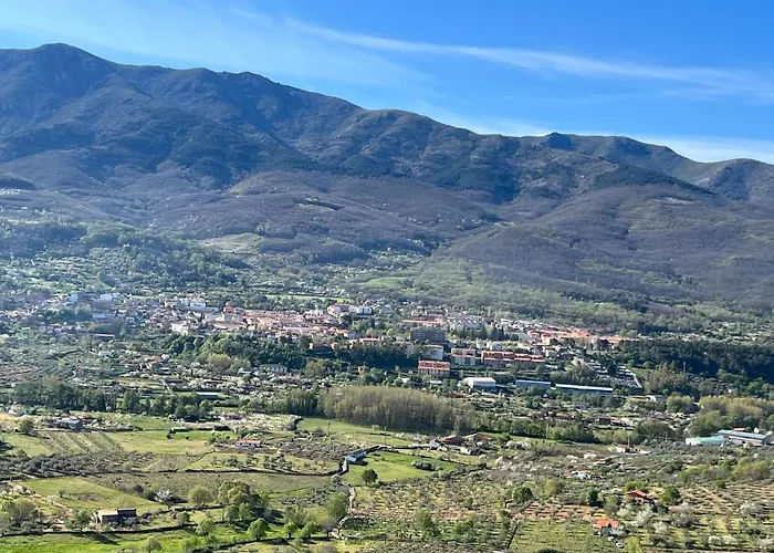 Dona Jimena Del Ambroz 4 Estrellas Complejo Unico En El Centro Del Pueblo Апартаменты *